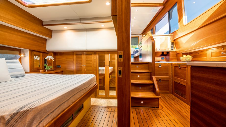 grand-banks-gb54-test-drive-review-mid-cabin