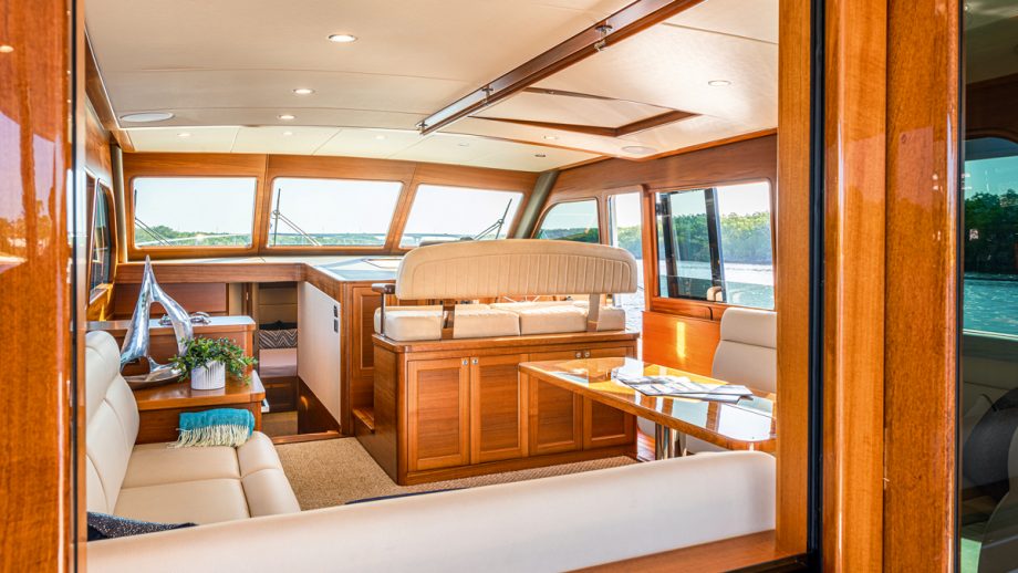 grand-banks-gb54-test-drive-review-saloon