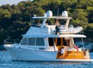 grand-banks-gb54-test-drive-review-transom