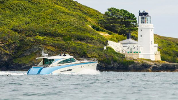 mulder-healey-custom-motor-yacht-review-video