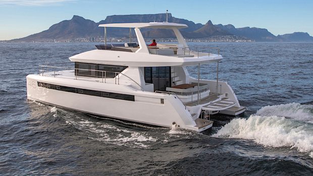 leopard-46pc-new-boats-miami-boat-show-2022