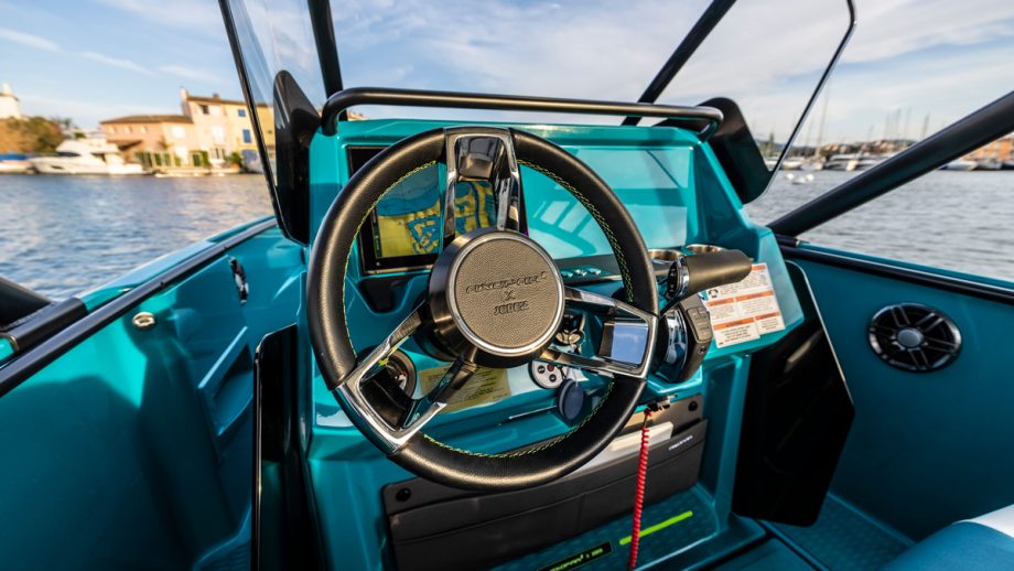 Best center consoles under 30ft that combine seakeeping and speed