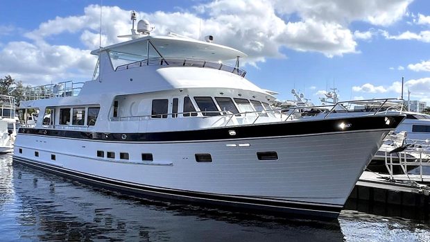 palm-beach-boat-show-2022-outer-reef-900