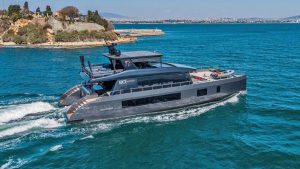 Vision-f80-yacht-tour-electric-powercat-video