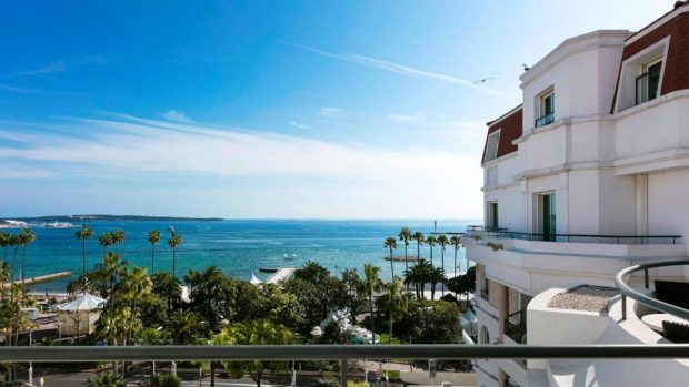 where-to-stay-near-cannes-boat-show-hotel-barriere-le-majestique-cannes