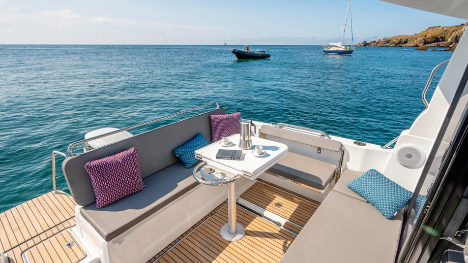 beneteau-antares-8-MBY278.newboat_3.Ben3