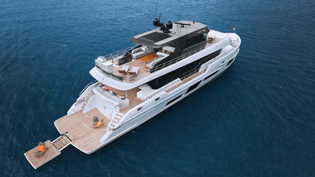 fort-lauderdale-boat-show-2022-CLX96_EXTERIOR 05