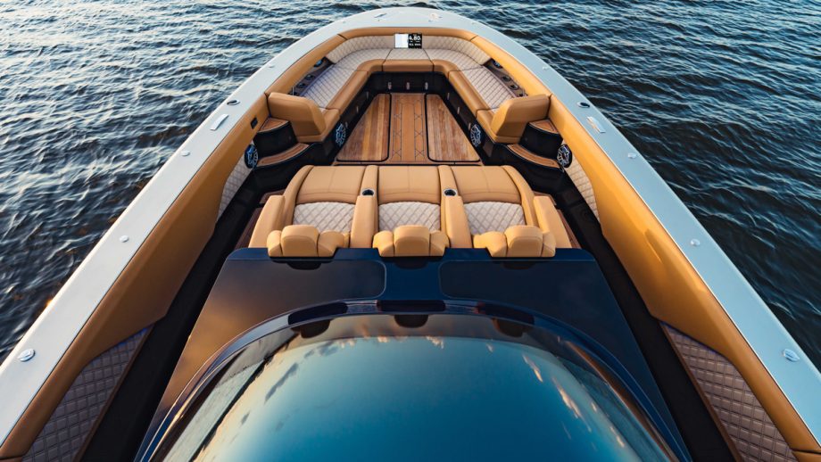 fort-lauderdale-boat-show-2022-Mystic-M5200-3