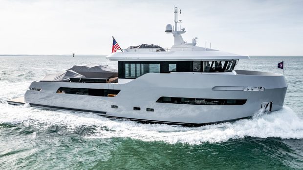 lynx-27m-crossover-yacht-video