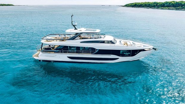 azimut-26m-grande-review-MBY282.test_cy_Azimut_26m.Azimut_26M_0864