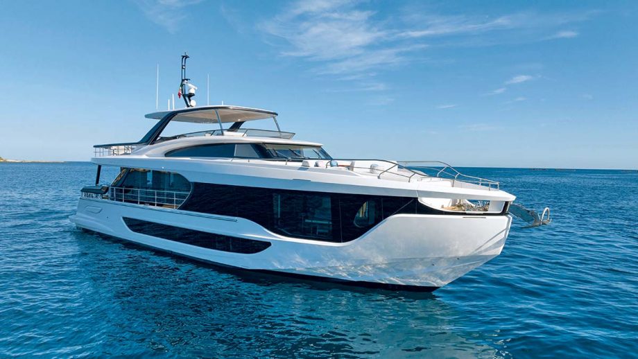 azimut-26m-grande-review-MBY282.test_cy_Azimut_26m.Azimut_26M_0952