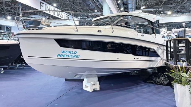 grandezza-30-ca-yacht-tour