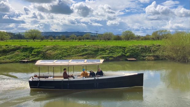 MBY287.feat_Solar_boat.shakedown_cruise_0902