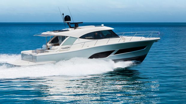 cannes-yachting-festival-2023-Riviera-505-SUV-Running-01-R