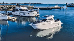 docking-a-boat-pilothouse-video