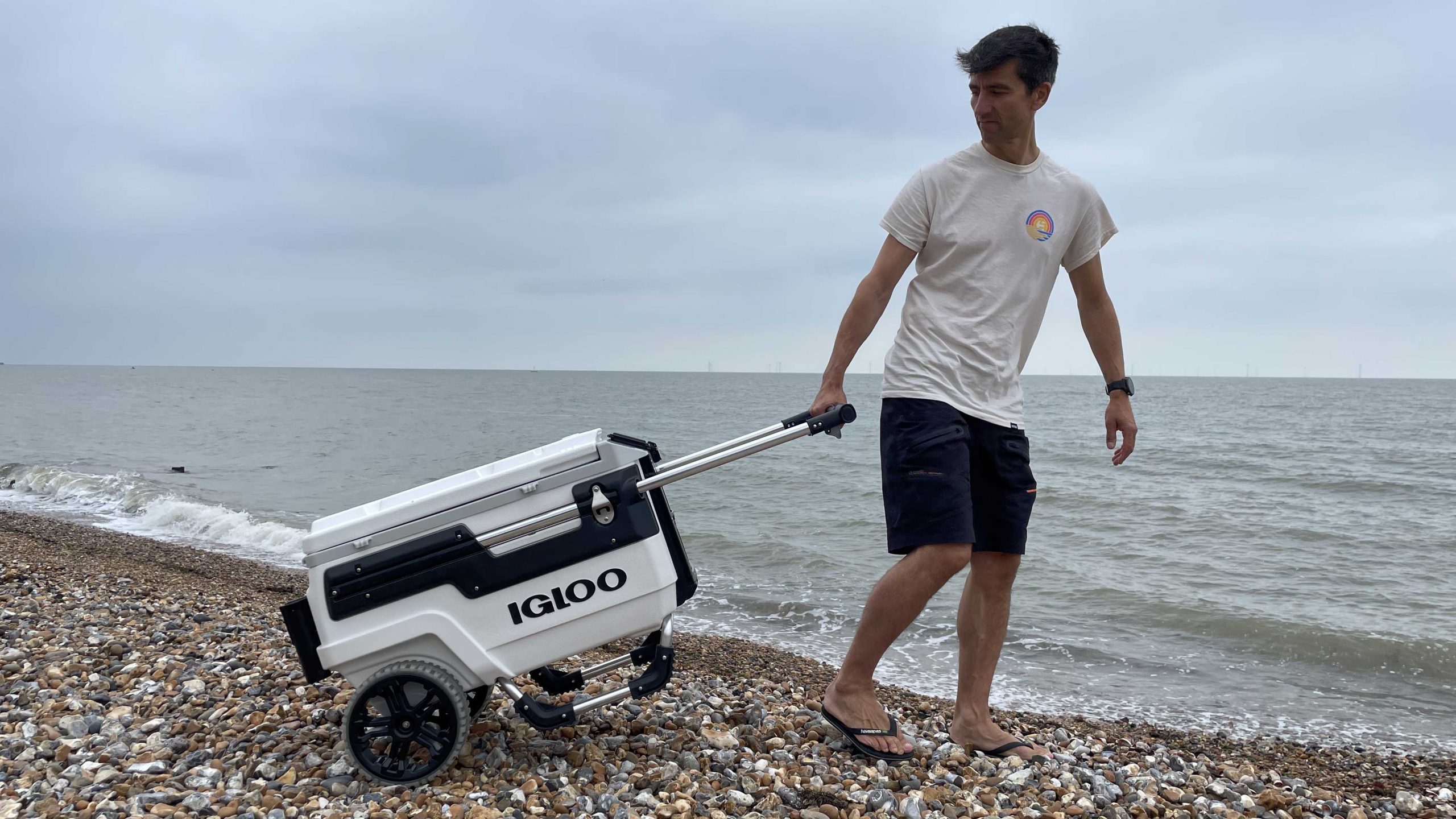 Igloo Trailmate Marine wheeled cool box review review - Motor Boat & Yachting - Vimarsana News