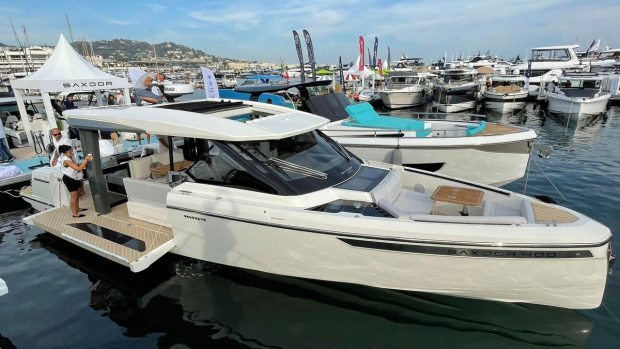saxdor-400-cannes-yachting-festival-2023-375949460_690236159798014_886349202447251805_n
