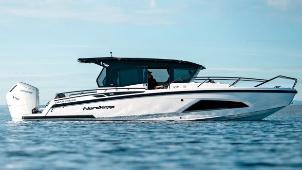 Nordkapp-Gran-Coupe-905-V12-yacht-tour-video