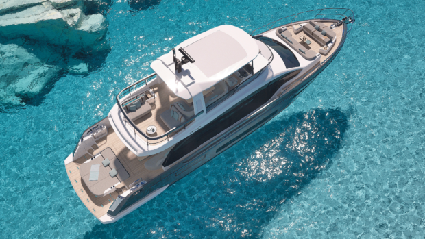 The Azimut Fly 62