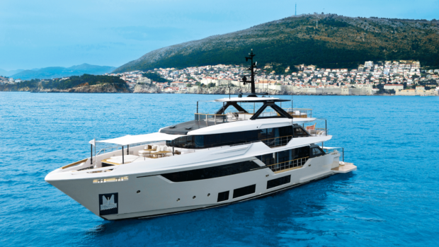 The Custom Line Navetta 38