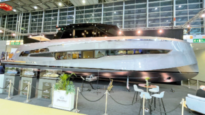 The Steeler B62 Beachclub