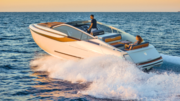 The Fairline F//Line 33 in the water