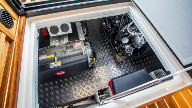Engines on long shafts prioritise balance over cabin space