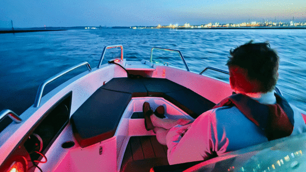Scooting back along Southampton Water as dusk falls