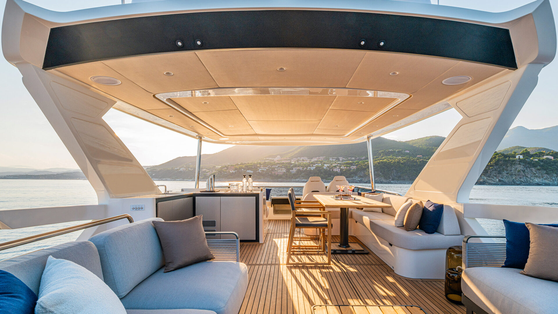 Absolute Navetta 62 review: Trawler functionality meets modern Italian ...