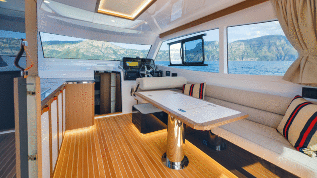 A dinette spans the entire starboard side 