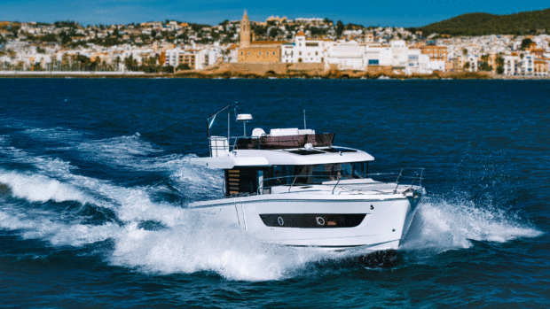 The Beneteau Swift Trawler 37 Fly in the water