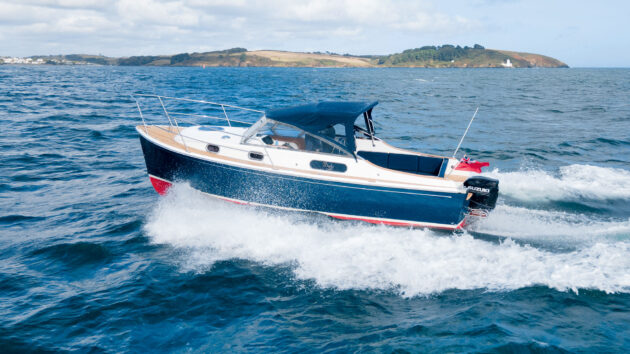 Duchy 25 powering through water