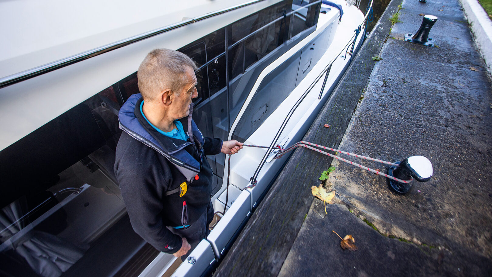 How to use and upstream lock: Expert boating guide - Motor Boat & Yachting