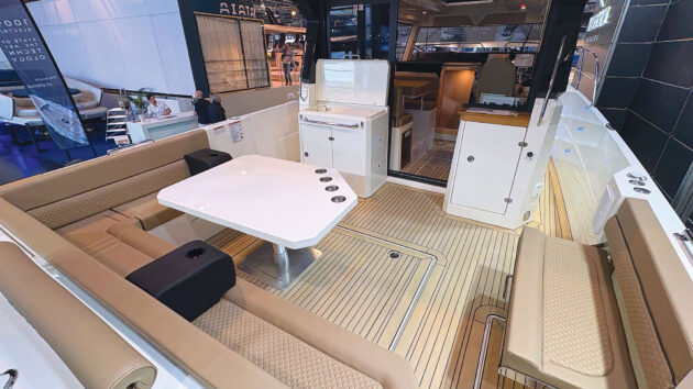 The big aft cockpit can be equipped with a second helm