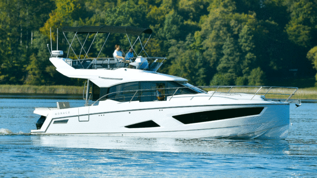 The Parker Monaco 110 Fly