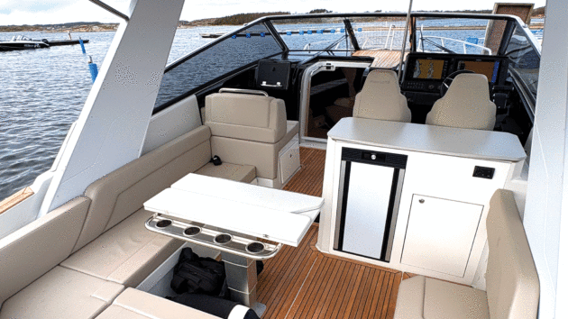 Forward-facing seats for eight people is impressive