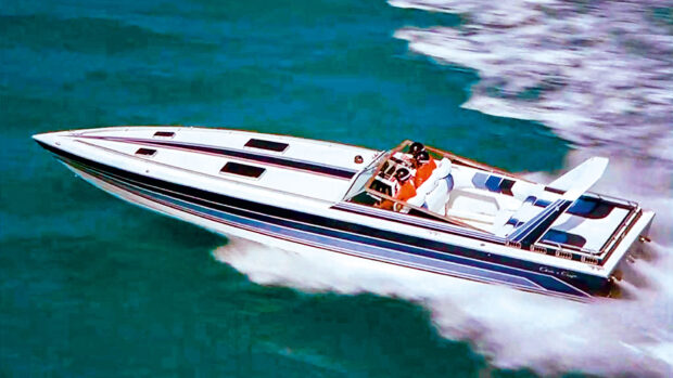 Miami Vice Chris Craft Stinger 390X