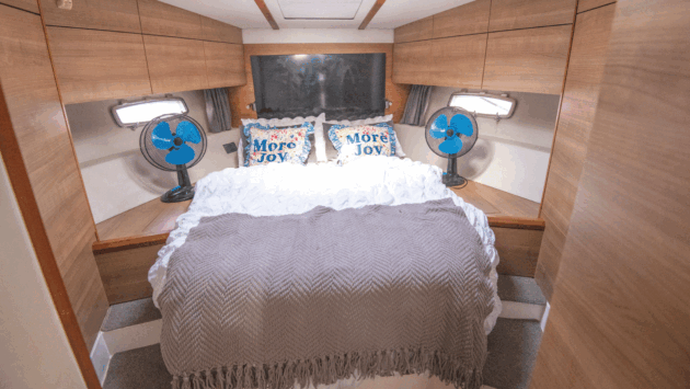 The big bow cabin