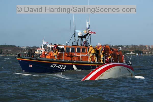 R19 keelboat capsized