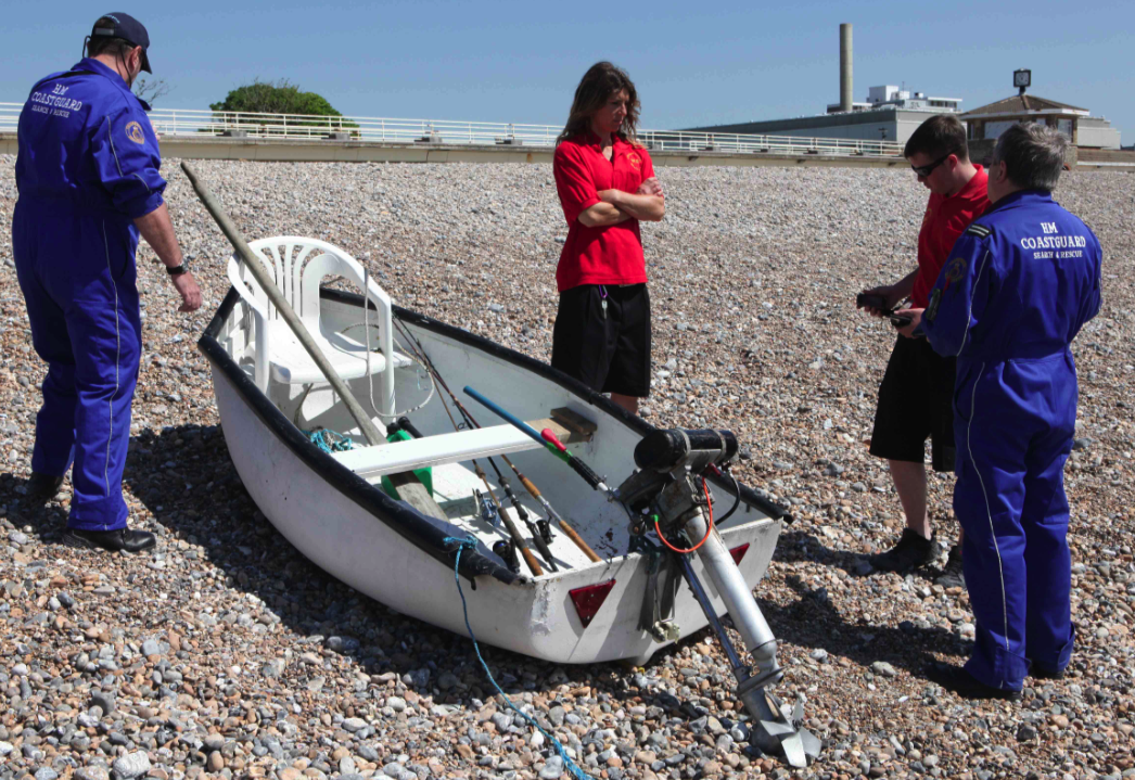 Unmanned dinghy found on Worthing Beach