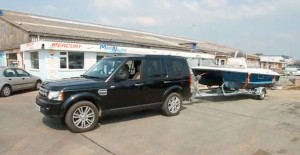 Land Rover boat towing guide