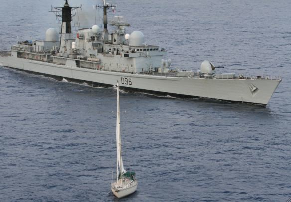HMS Gloucester intercepts yacht