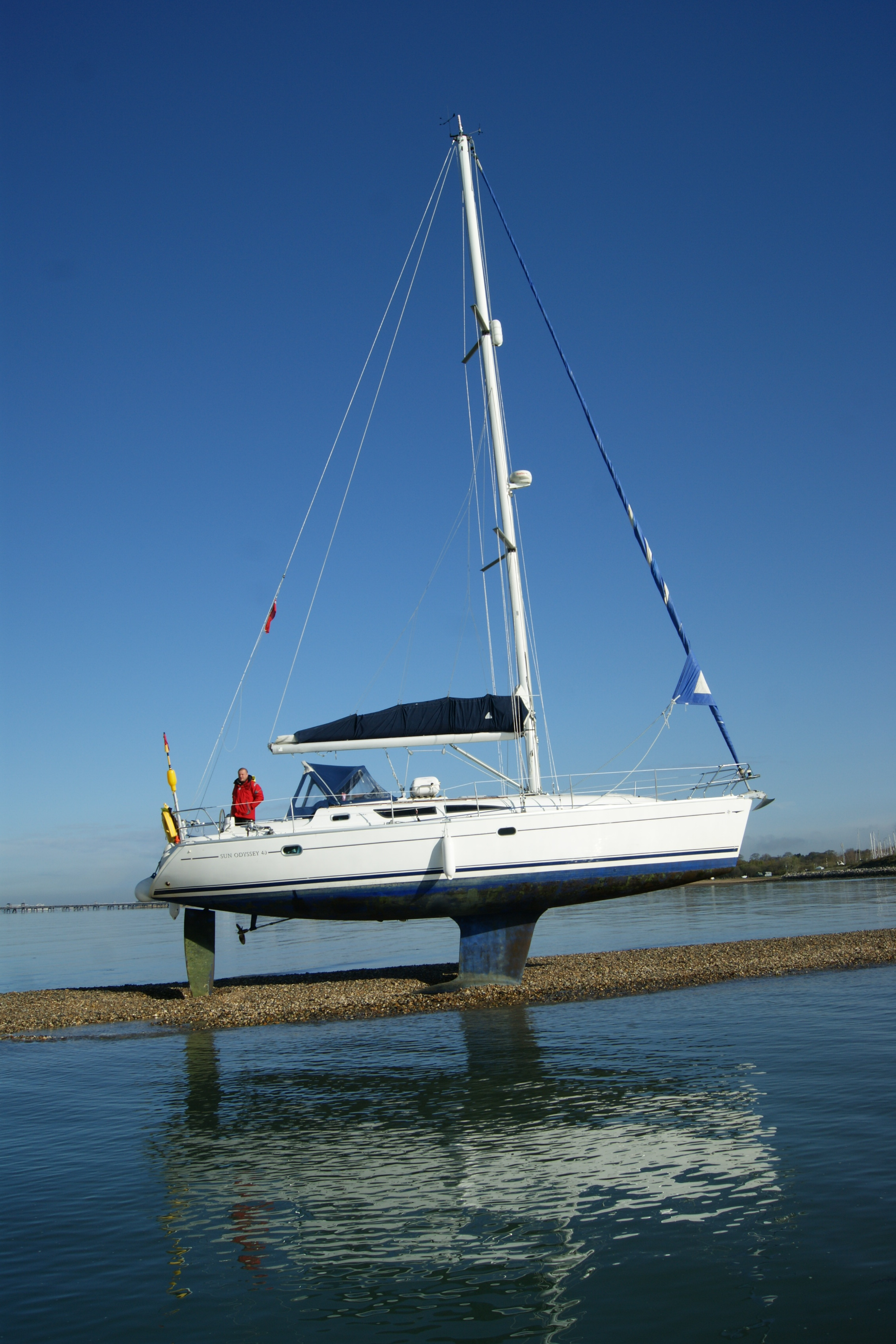 Hamble spit grounding Jeanneau Sun Odysssey 43