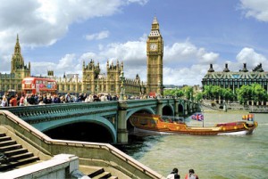 Jubilee flotilla at Westminster Bridge