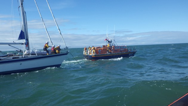 Poolelifeboat_yacht_Credit_Poole RNLI