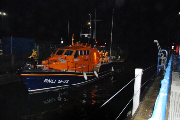 Yacht recovered to Sovereign Harbour by Eastbourne RNLI