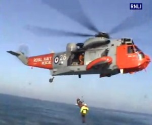 Sinking cargo ship Sea Breeze rescue