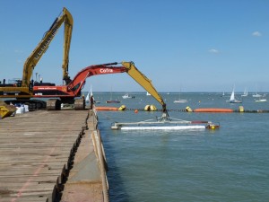 Cowes breakwater construction - laying the geotextile membrane. © Boskalis Westminster