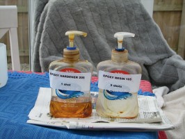Epoxy pump dispensers