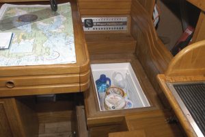 Convert a coolbox into a fridge